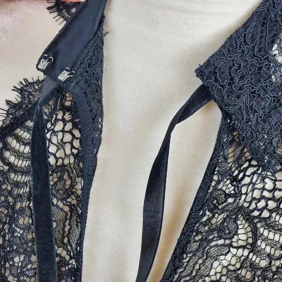 NWT Victoria's Secret 36D Dream Angels Black Lace Demi Bra w/ Collar and Tie - Picture 8 of 11